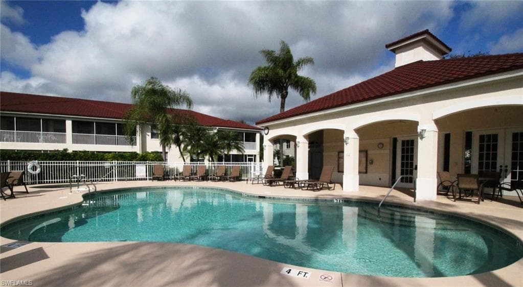 700 Lalique CIR 1008 NAPLES, FL 34119