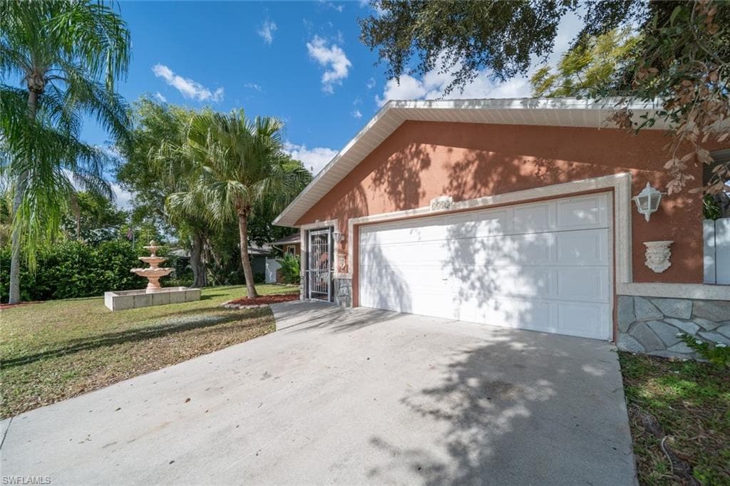 1813 NE 1st TER CAPE CORAL, FL 33909