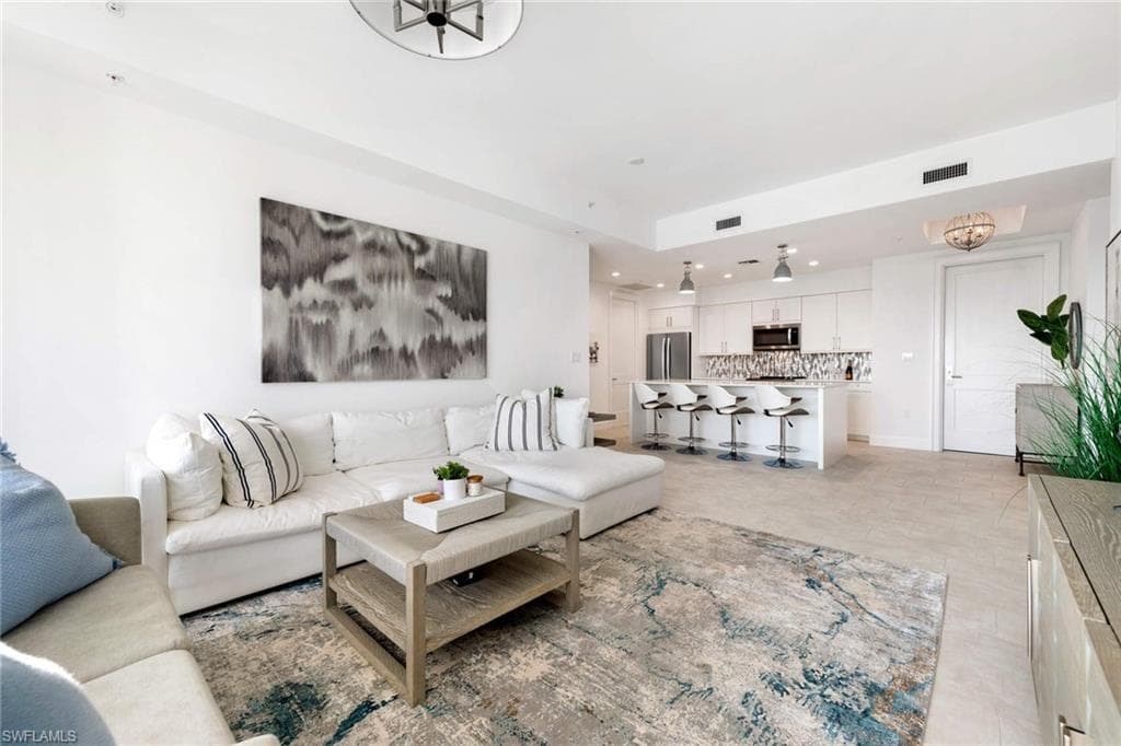 1111 Central AVE 401 NAPLES, FL 34102