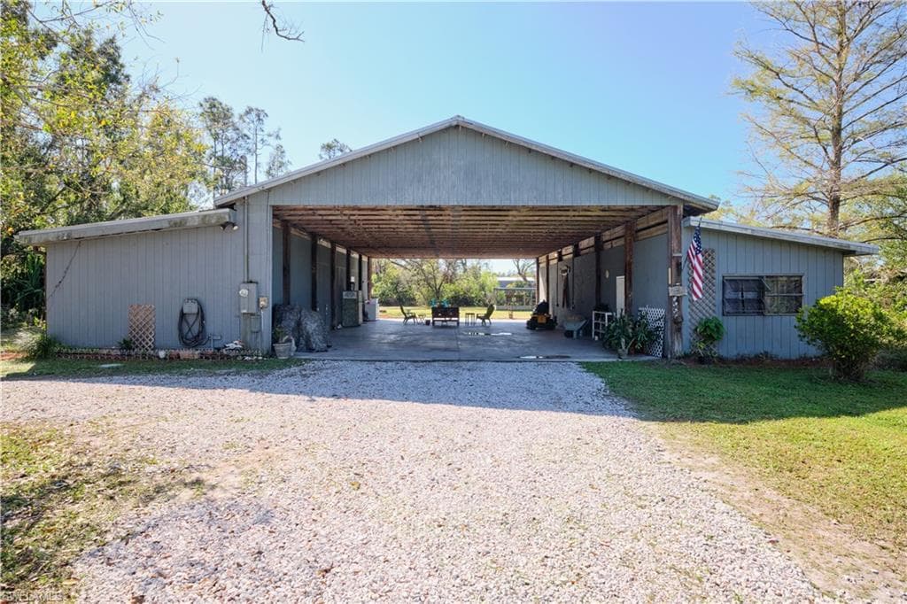 8220 Penzance BLVD FORT MYERS, FL 33912