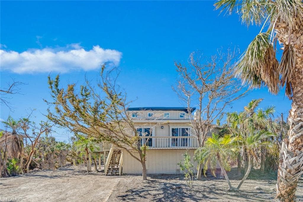 4427 Gulf Pines DR SANIBEL, FL 33957