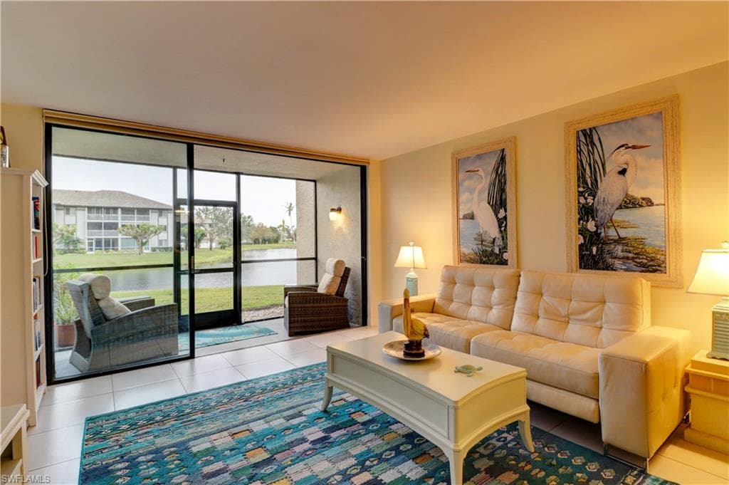 4160 Steamboat BEND E 105 FORT MYERS, FL 33919