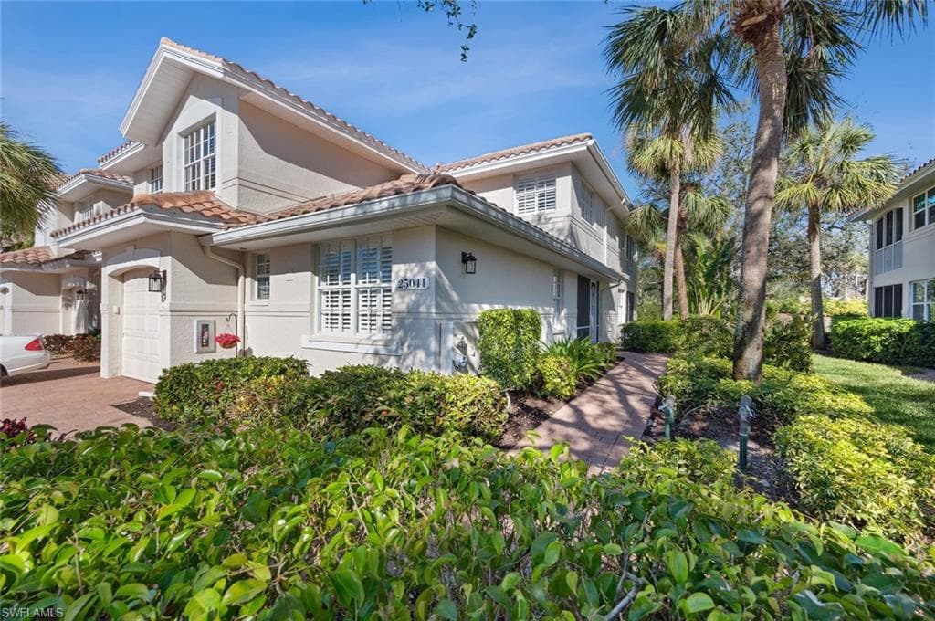 25041 Banbridge CT 102 BONITA SPRINGS, FL 34134