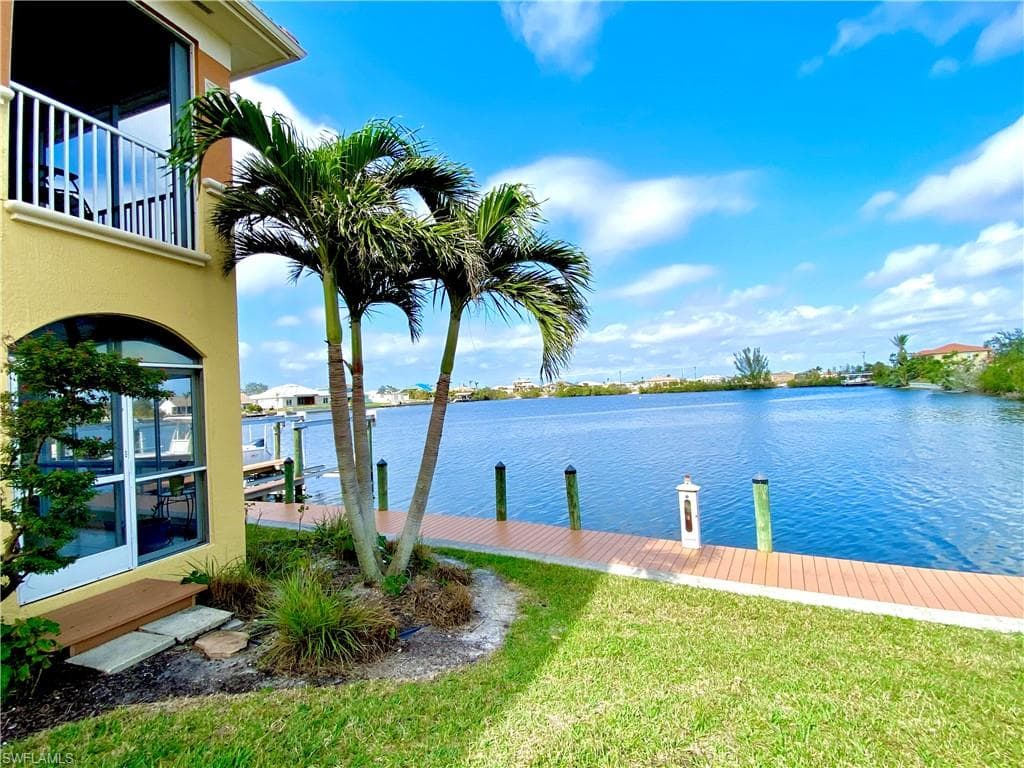182 Shadroe Cove CIR 802 CAPE CORAL, FL 33991