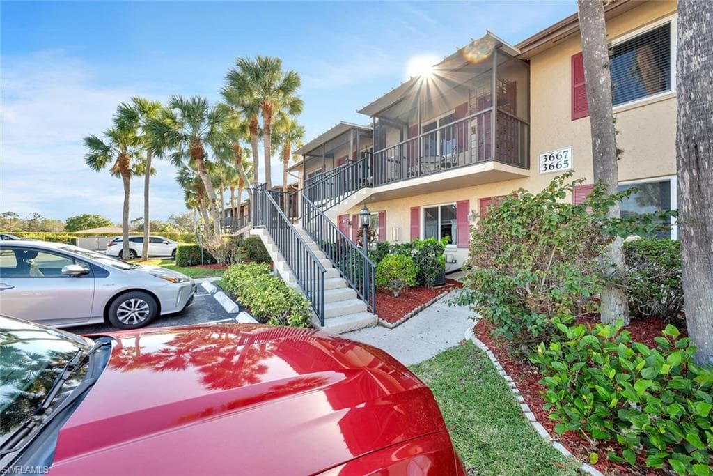 3667 Arctic CIR 106 NAPLES, FL 34112