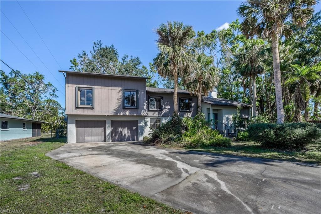 1343 Twin Palm DR FORT MYERS, FL 33919