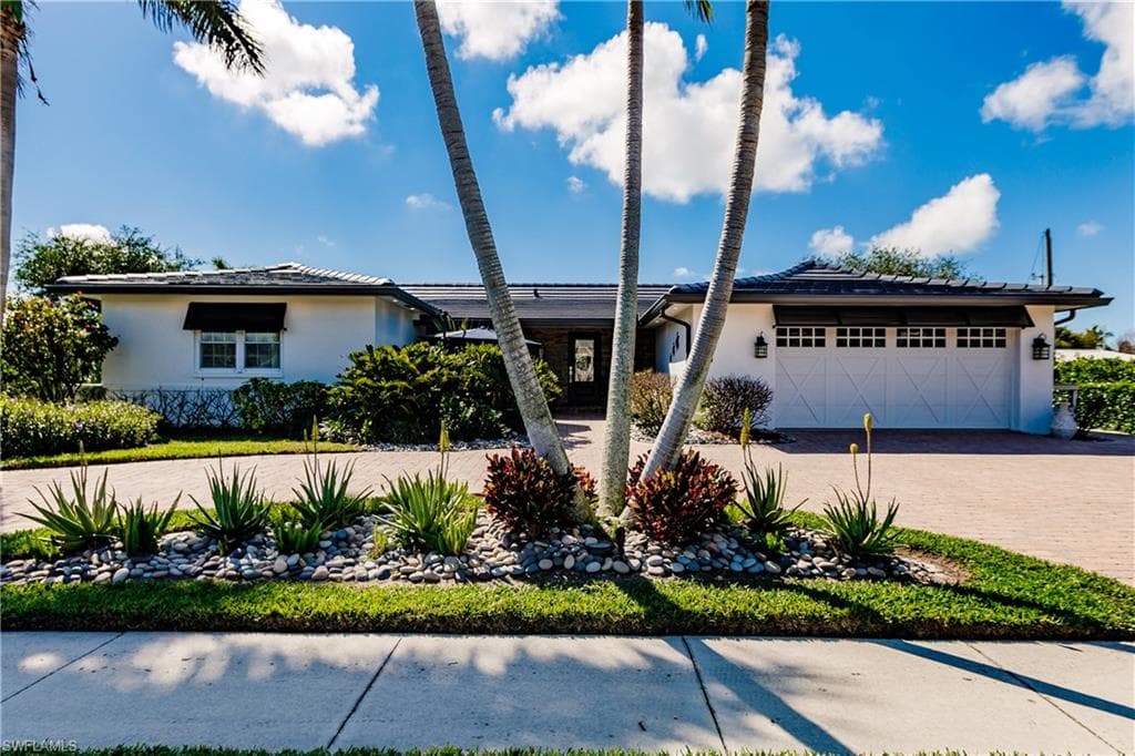 928 Sundrop CT MARCO ISLAND, FL 34145