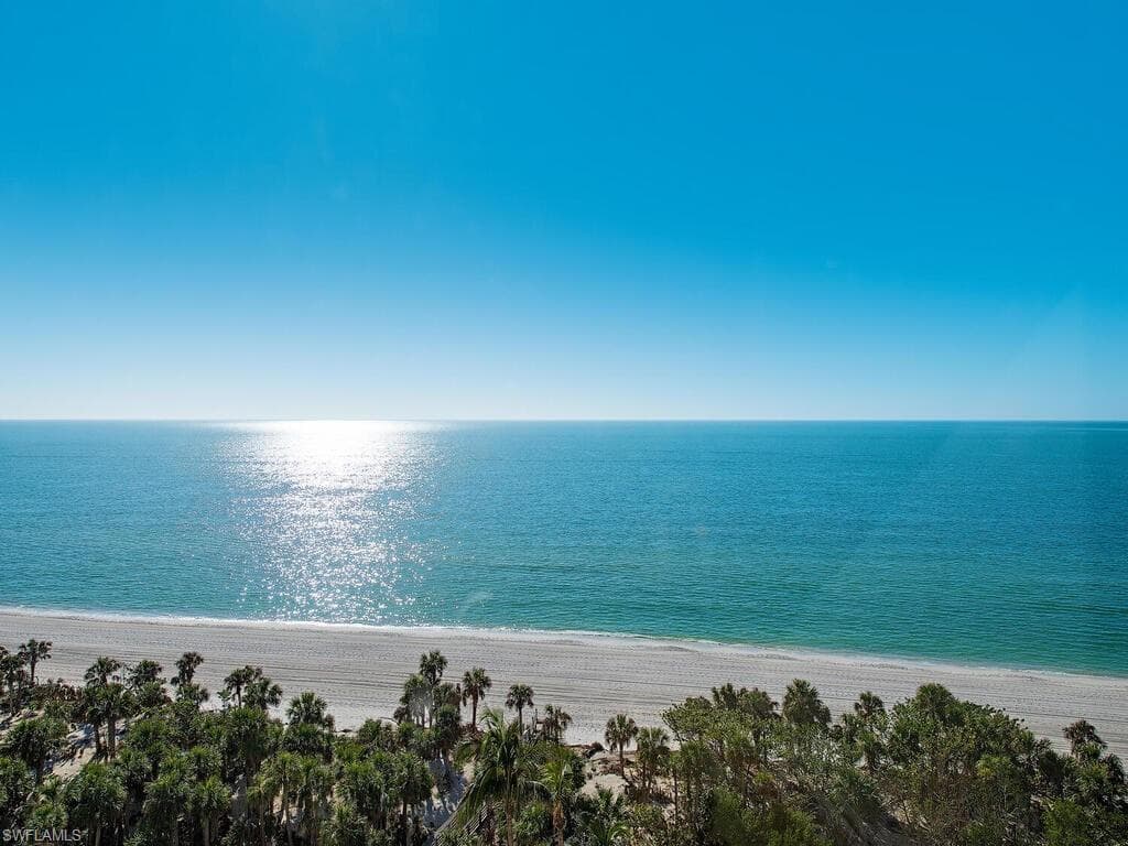 8171 Bay Colony DR 903 NAPLES, FL 34108