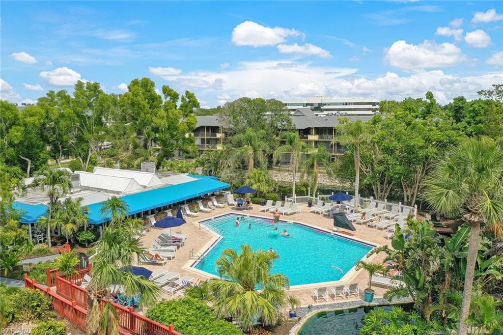 600 Neapolitan WAY 238 NAPLES, FL 34103