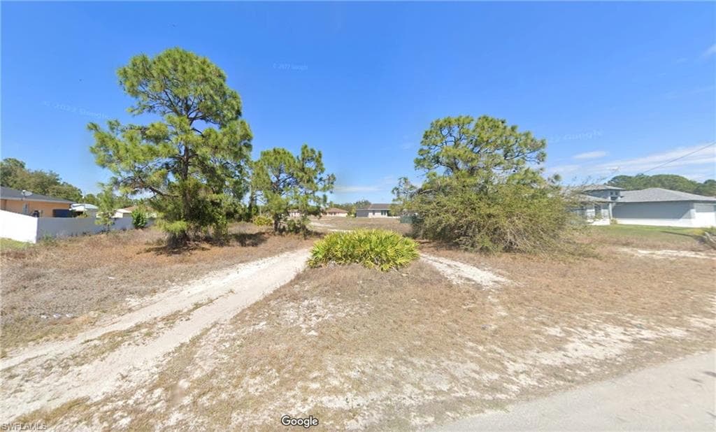 3512 37th ST SW LEHIGH ACRES, FL 33976