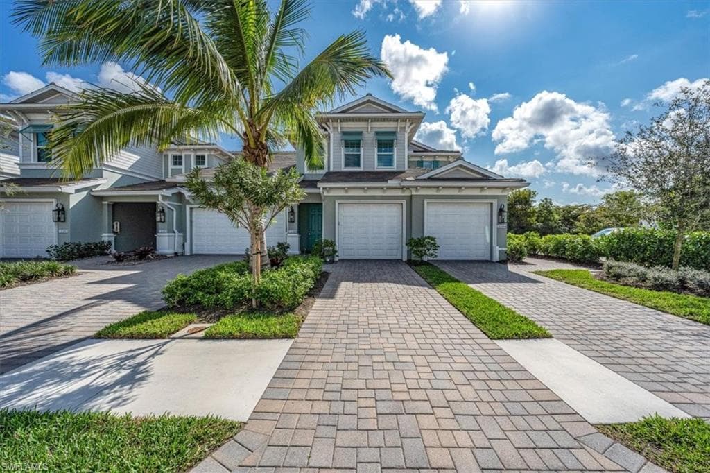 2280 Priory LN 1108 NAPLES, FL 34120