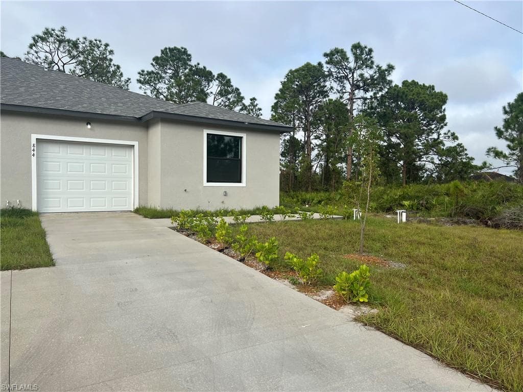 844 Holmes AVE 844 LEHIGH ACRES, FL 33974