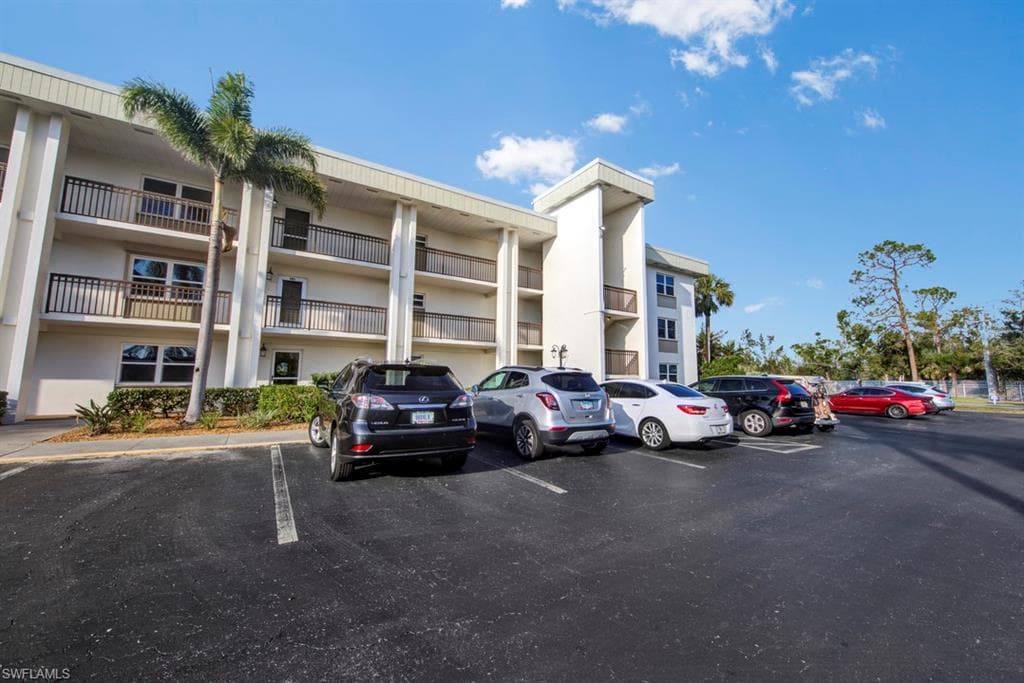 1740 Pine Valley DR 102 FORT MYERS, FL 33907