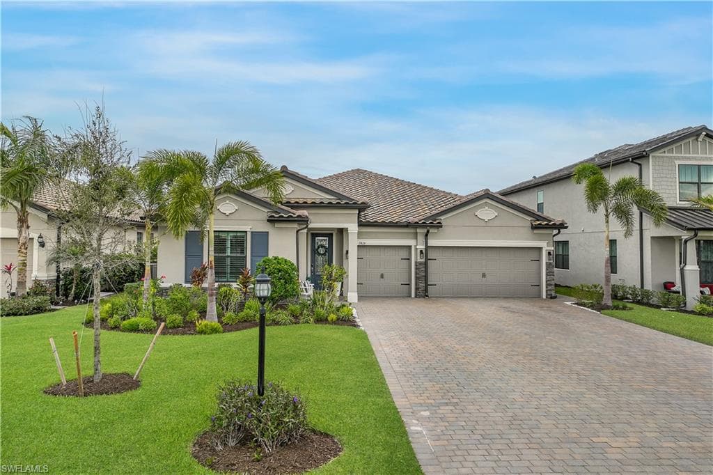 17624 Kinzie LN ESTERO, FL 33928