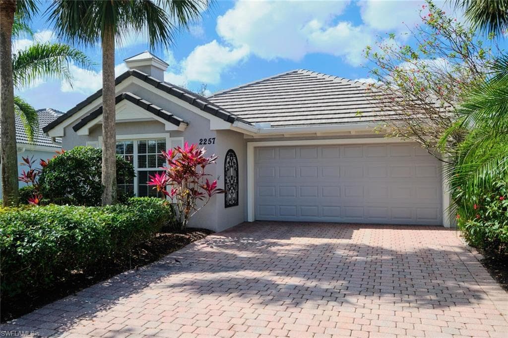 2257 Summersweet DR ALVA, FL 33920