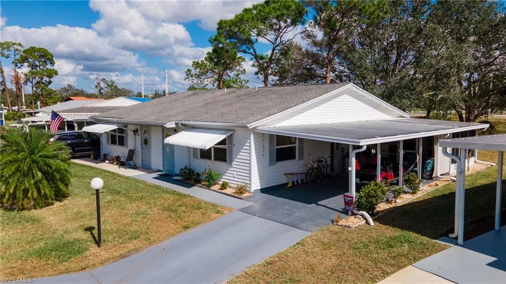12 Heath Aster LN LEHIGH ACRES, FL 33936