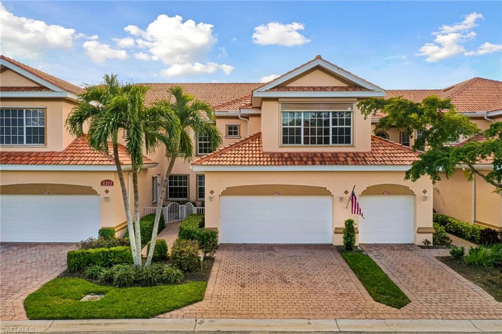 5511 Cheshire DR 203 FORT MYERS, FL 33912