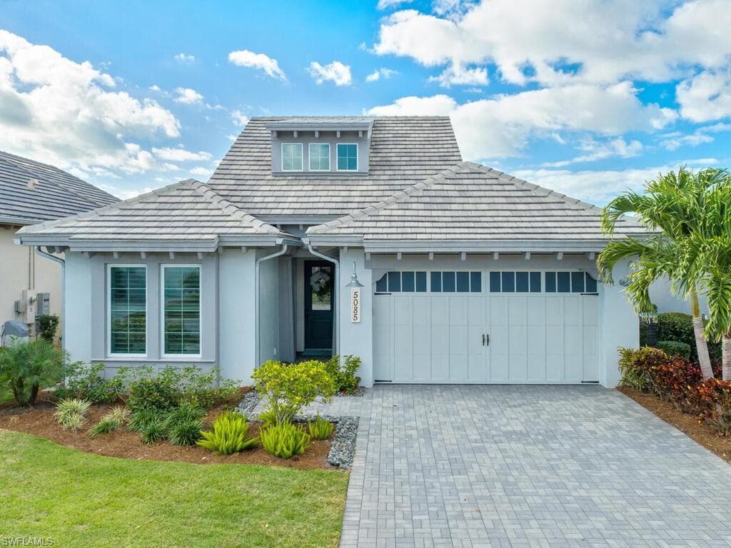 5085 Tortola CT NAPLES, FL 34113