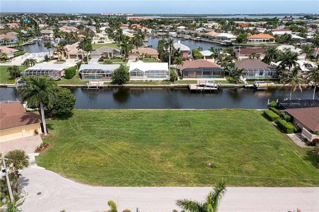 75 Algonquin CT MARCO ISLAND, FL 34145