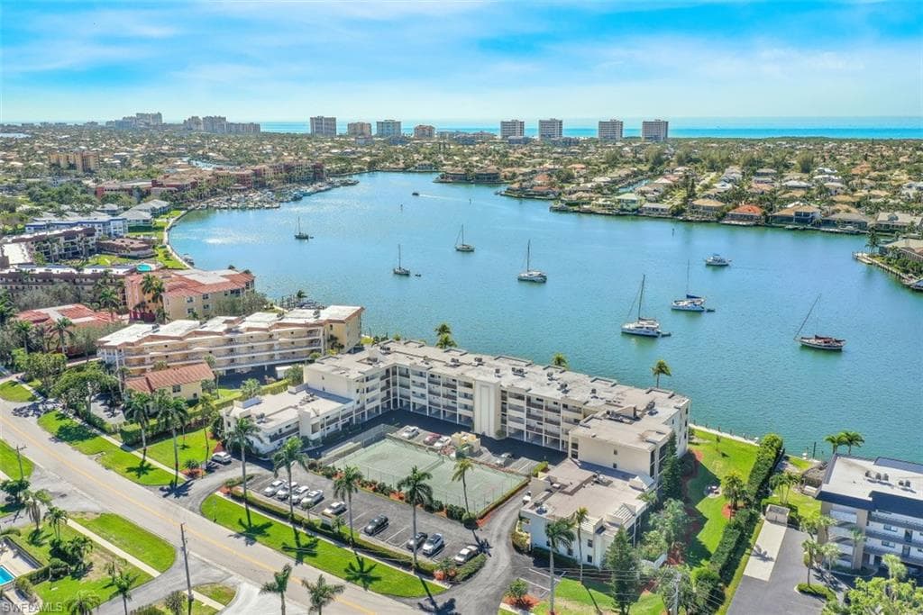 838 Elkcam CIR 303 MARCO ISLAND, FL 34145