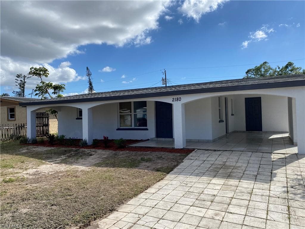 2180 Coronet ST FORT MYERS, FL 33907
