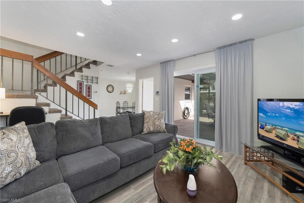 228 Marseille DR S 10-B NAPLES, FL 34112