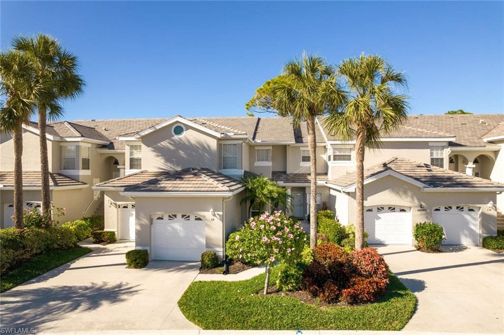 13093 Castle Harbour DR L8 NAPLES, FL 34110