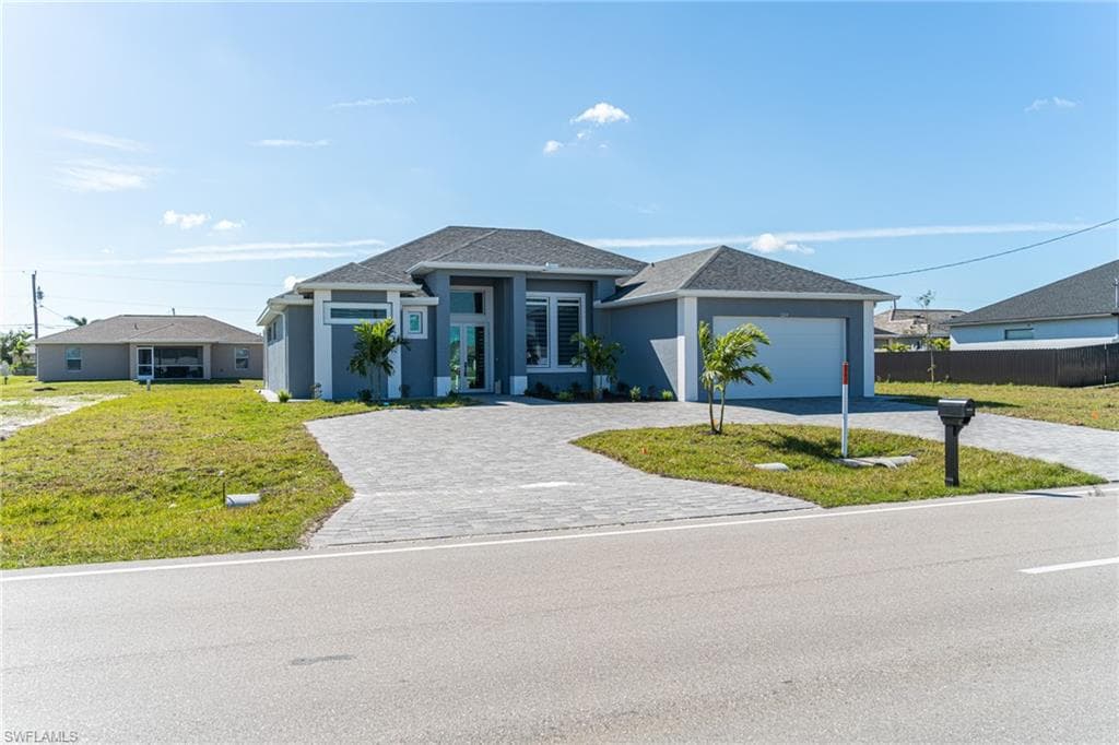 1214 Embers PKWY W CAPE CORAL, FL 33993