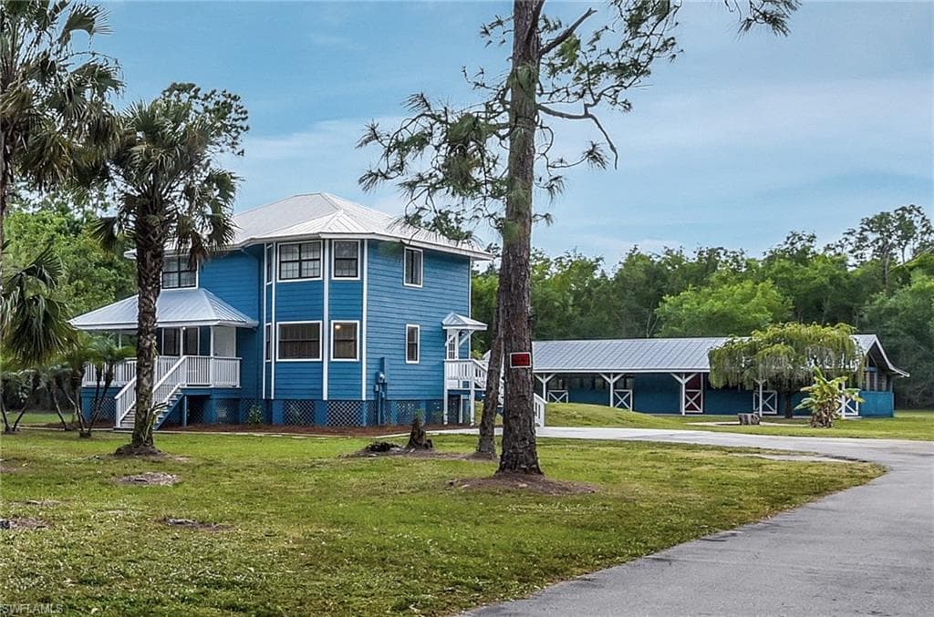 3320 4th AVE SE NAPLES, FL 34117