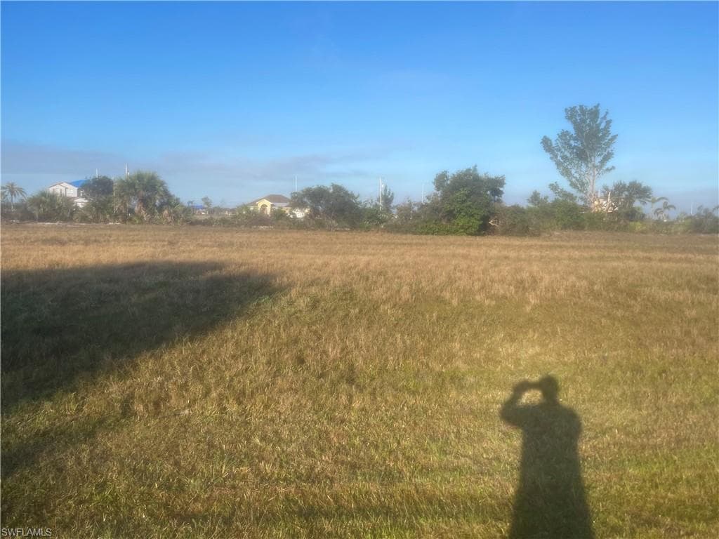 512 NW 31st AVE CAPE CORAL, FL 33993