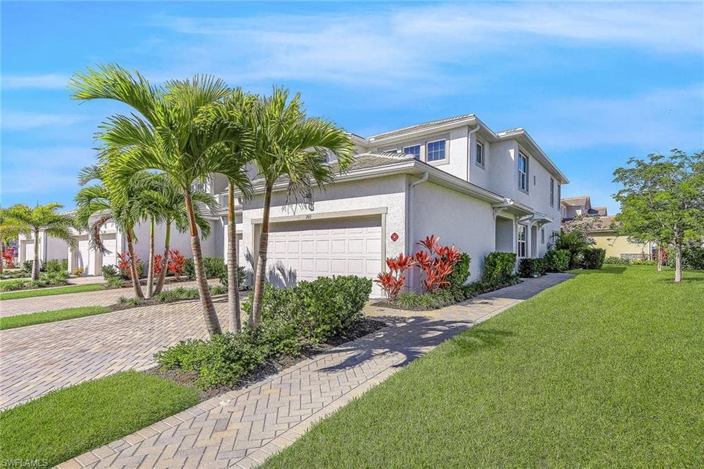 4620 Arboretum CIR 203 NAPLES, FL 34112