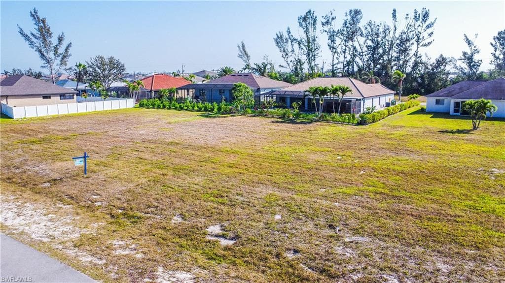 123 SW 35th AVE CAPE CORAL, FL 33991