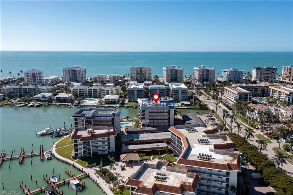 222 Harbour DR 207 NAPLES, FL 34103