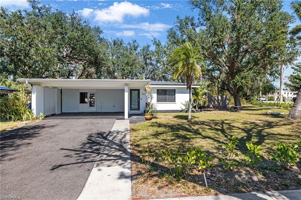 1373 Morningside DR FORT MYERS, FL 33901