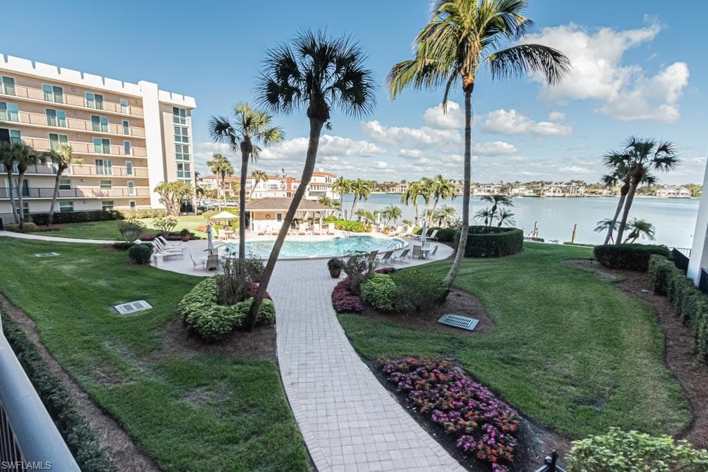 3500 Gulf Shore BLVD N 208 NAPLES, FL 34103