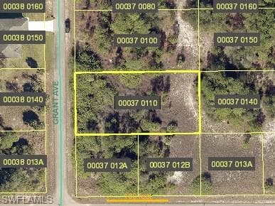 1902 Grant AVE LEHIGH ACRES, FL 33972