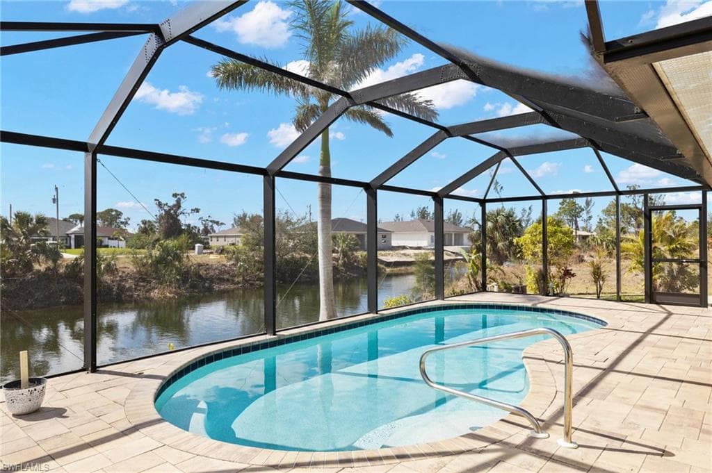 1522 NE 37th ST CAPE CORAL, FL 33909