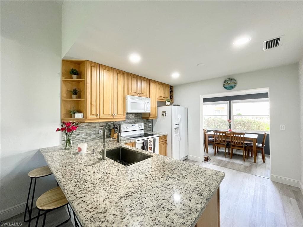 2111 San Marco RD 2111 MARCO ISLAND, FL 34145