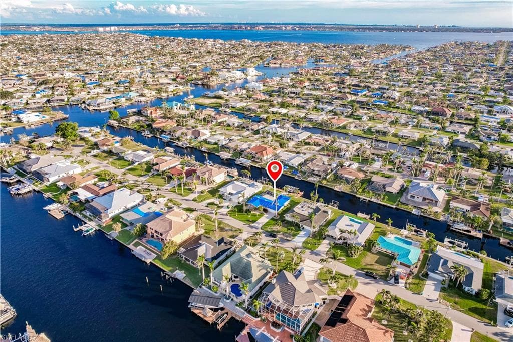 142 SW 51st ST CAPE CORAL, FL 33914
