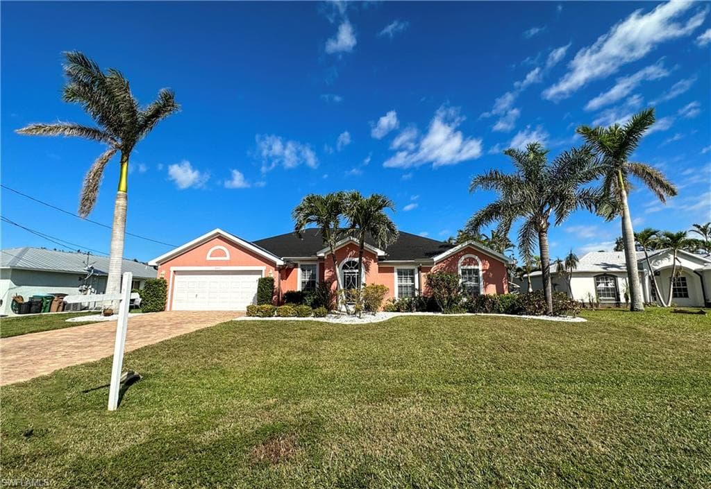 2211 SE 9th TER CAPE CORAL, FL 33990