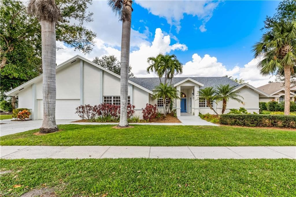 22 Winewood CT FORT MYERS, FL 33919