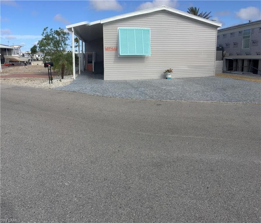 3714 Dewberry LN ST. JAMES CITY, FL 33956