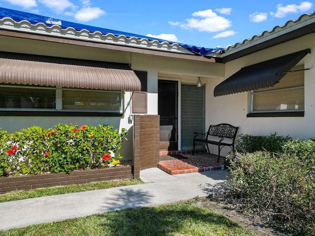 607 Monterey AVE CAPE CORAL, FL 33904