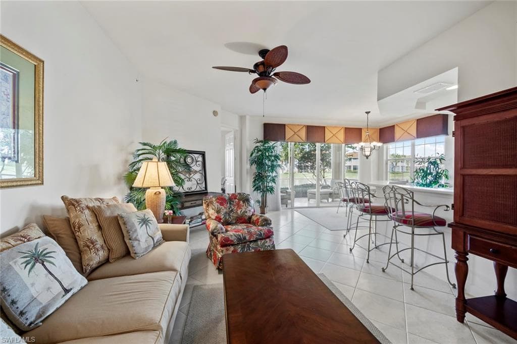 3062 Driftwood WAY 4307 NAPLES, FL 34109