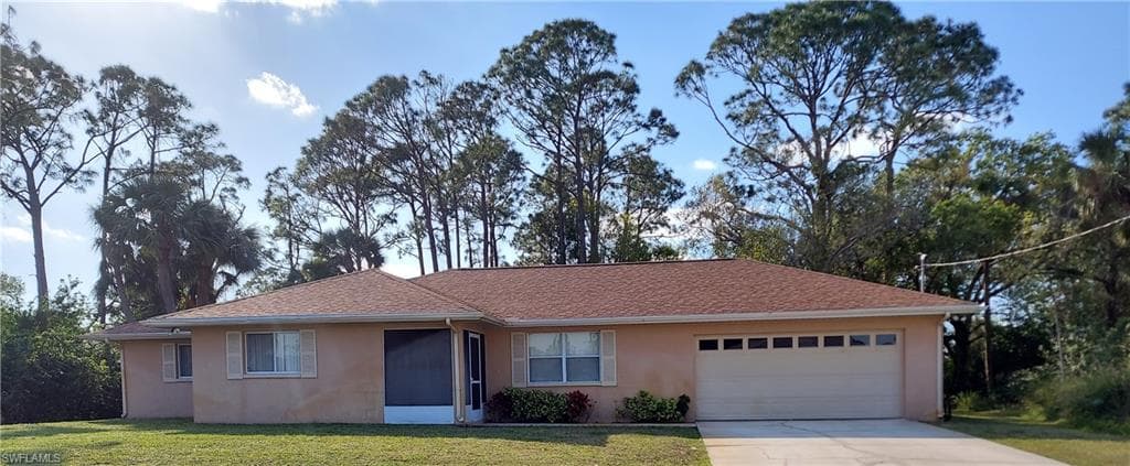 221 Vermont WAY LEHIGH ACRES, FL 33936