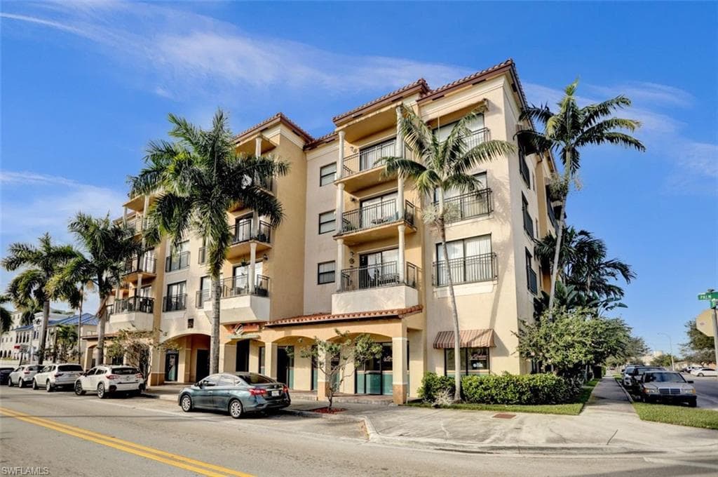650 Palm AVE MIAMI, FL 33010