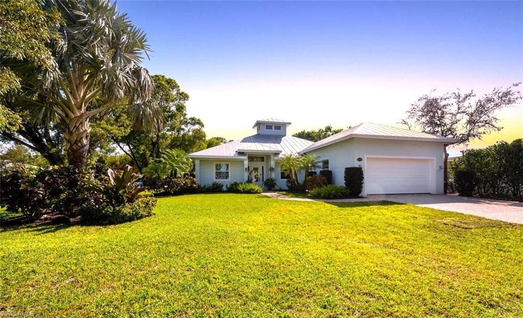 1290 12th AVE N NAPLES, FL 34102