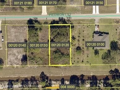 516 Piedmont ST LEHIGH ACRES, FL 33974