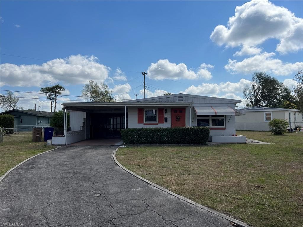 100 Alabama RD S LEHIGH ACRES, FL 33936