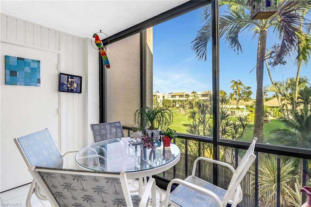 5959 Winkler RD 204 FORT MYERS, FL 33919